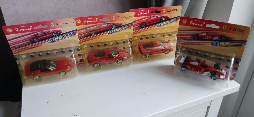 4 SHELL V-POWER FERRARI MODELLEN HOTWEELS (gemaakt in 2006), Ophalen of Verzenden, Nieuw, Auto, Overige merken