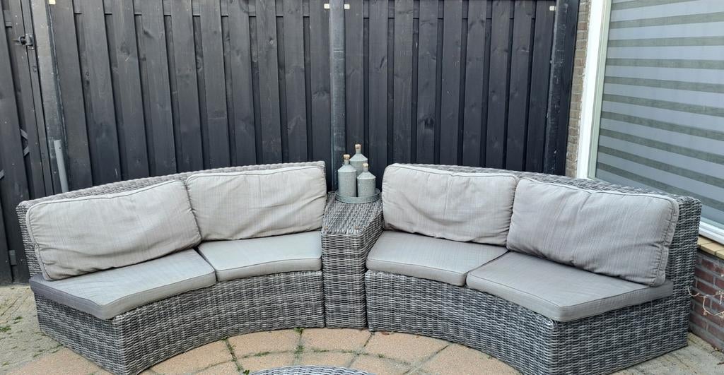 Half ronde lounge bank, Ophalen of Verzenden, Bank, 2 zitplaatsen