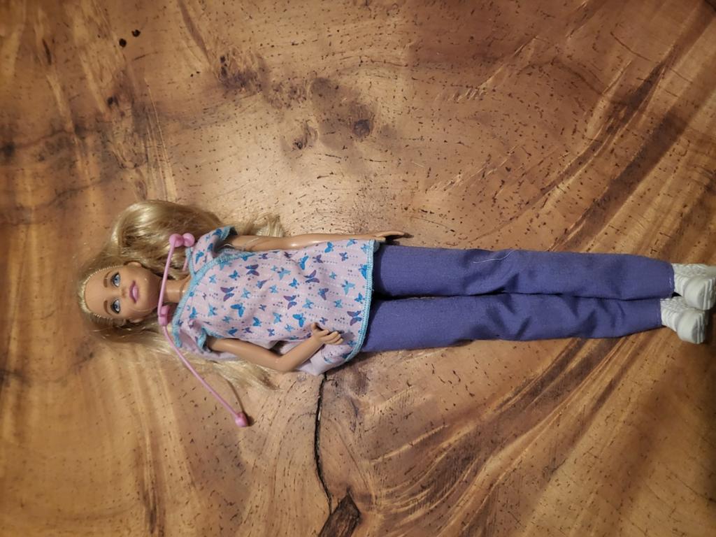 Barbie dokterpop met stethoscoop, Kinderen en Baby's, Speelgoed | Poppen, Ophalen of Verzenden, Gebruikt, Barbie