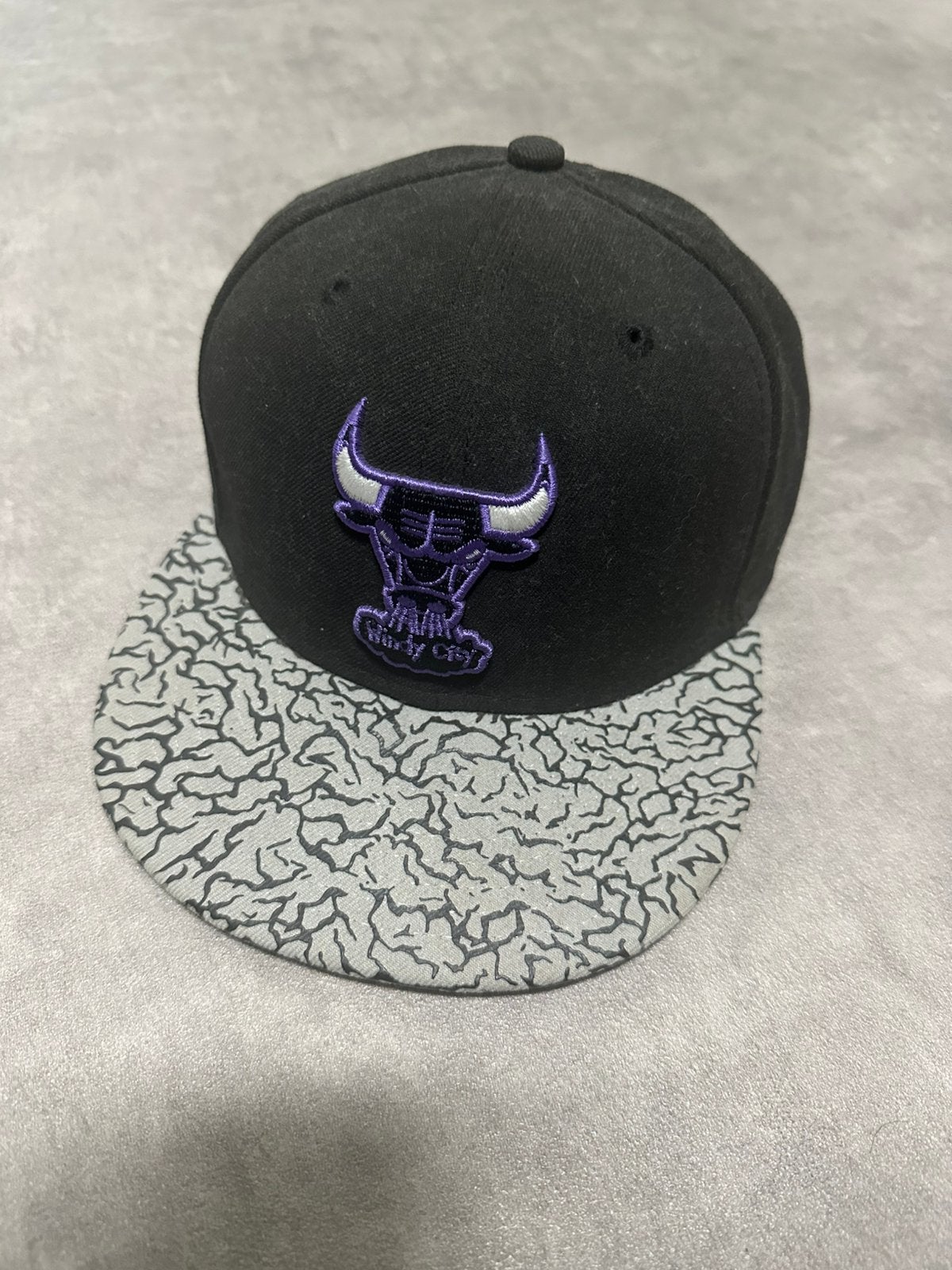 Chicago Bulls Windy City New Era Cap Rare, Ophalen of Verzenden, Zo goed als nieuw, 57 cm (M, 7⅛ inch) of minder, Pet