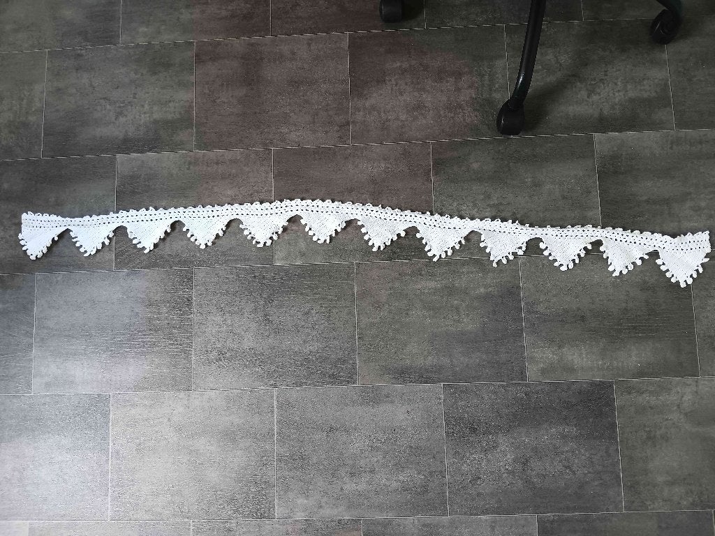 Kastrandje op pannenplank randje, gehaakt, jaren  70, Vintage, Ophalen of Verzenden, Zo goed als nieuw, Wit