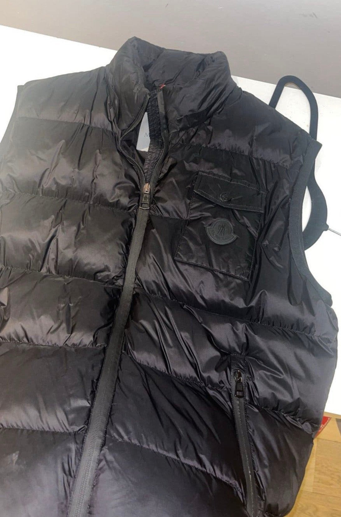 Moncler Bodywarmer, Verzenden, Zo goed als nieuw, Maat 52/54 (L), Zwart