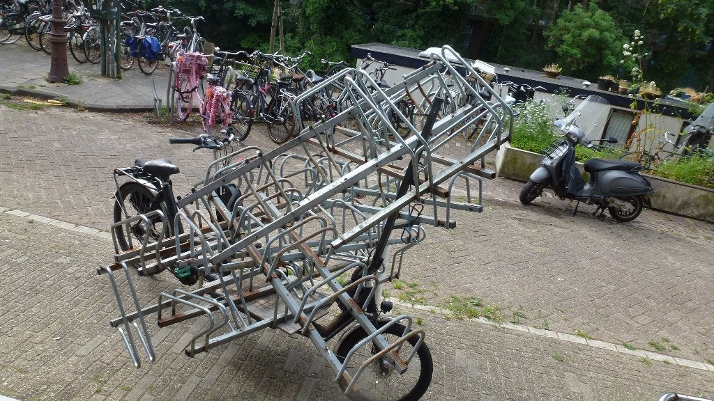 Fietsenrekken., Ophalen, Gebruikt