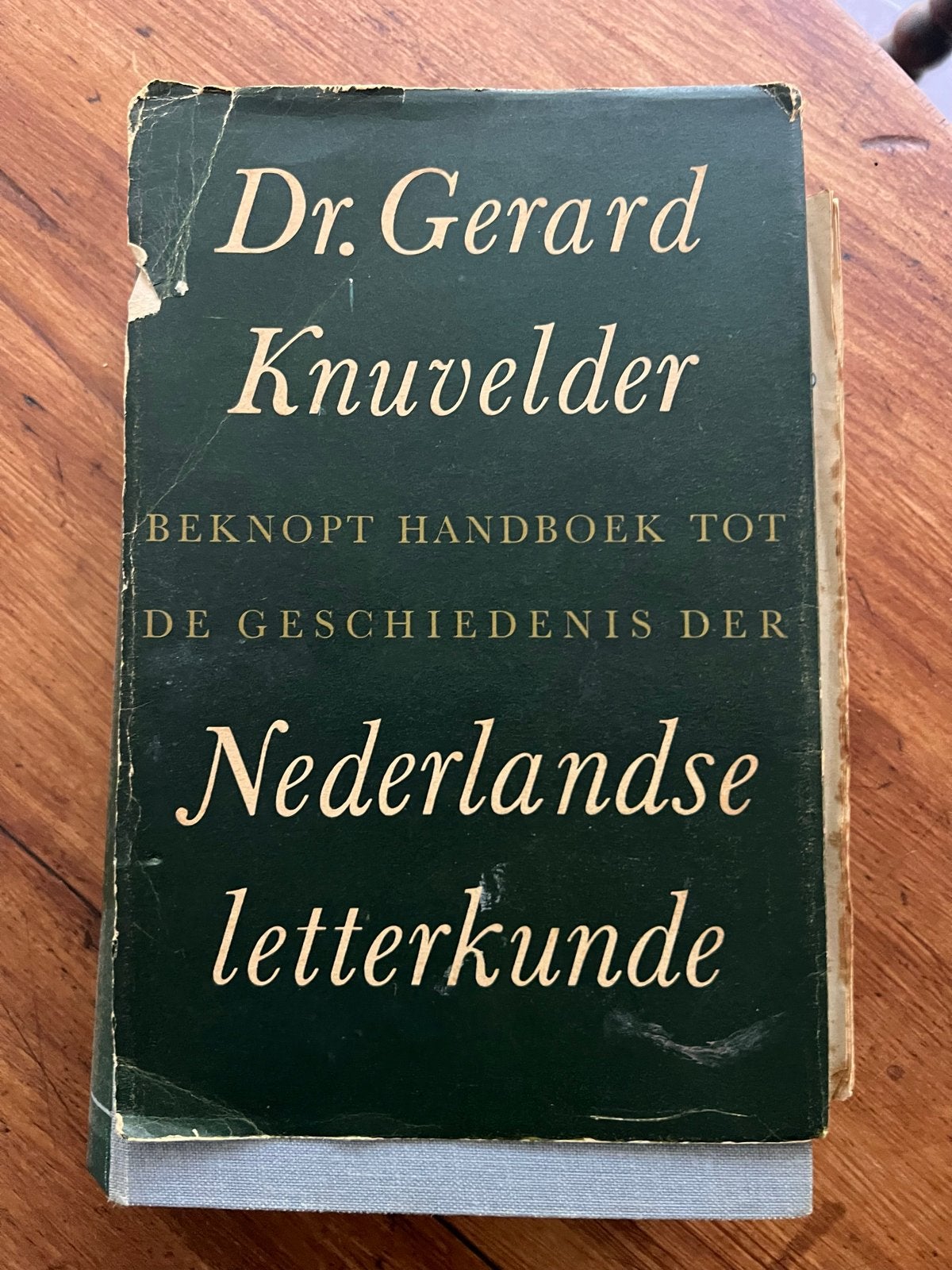 Beknopt Handboek Nederlandse Letterkunde - Dr. Gerard Knuvel, Boeken, Ophalen of Verzenden, Gelezen, Nederland