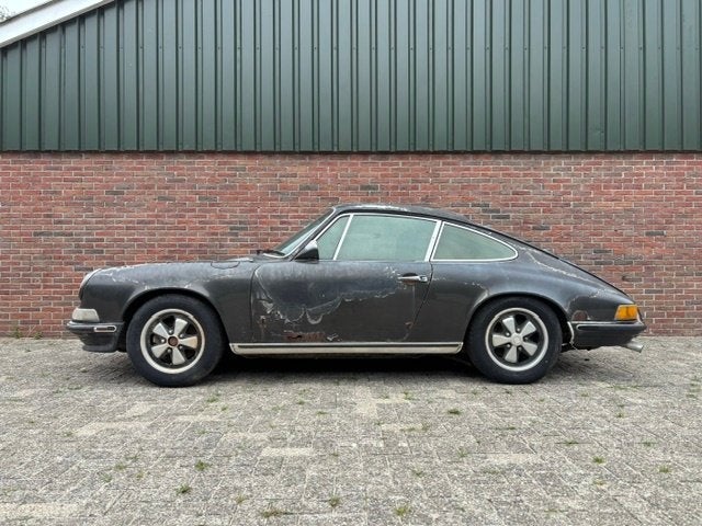 Porsche 911E Coupe 1969 MATCHING SLATE GREY EURO DELIVERY