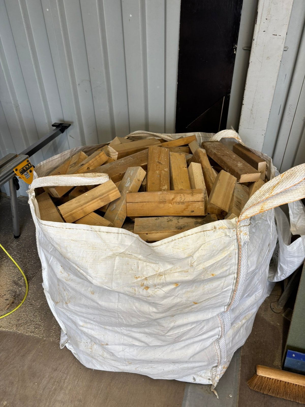 1 bigbag kachelhout, Minder dan 3 m³, Ophalen