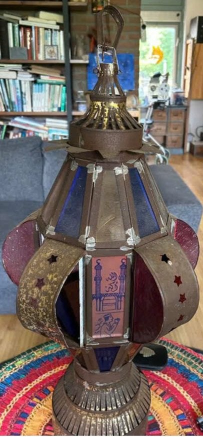 Antieke Egyptische ramadan lantaarn, Ophalen