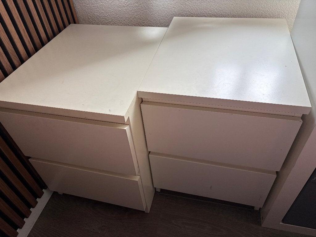 2x IKEA MALM nachtkastje / ladekast – wit – 2 lades, Ophalen, Minder dan 45 cm, 55 tot 70 cm, Zo goed als nieuw