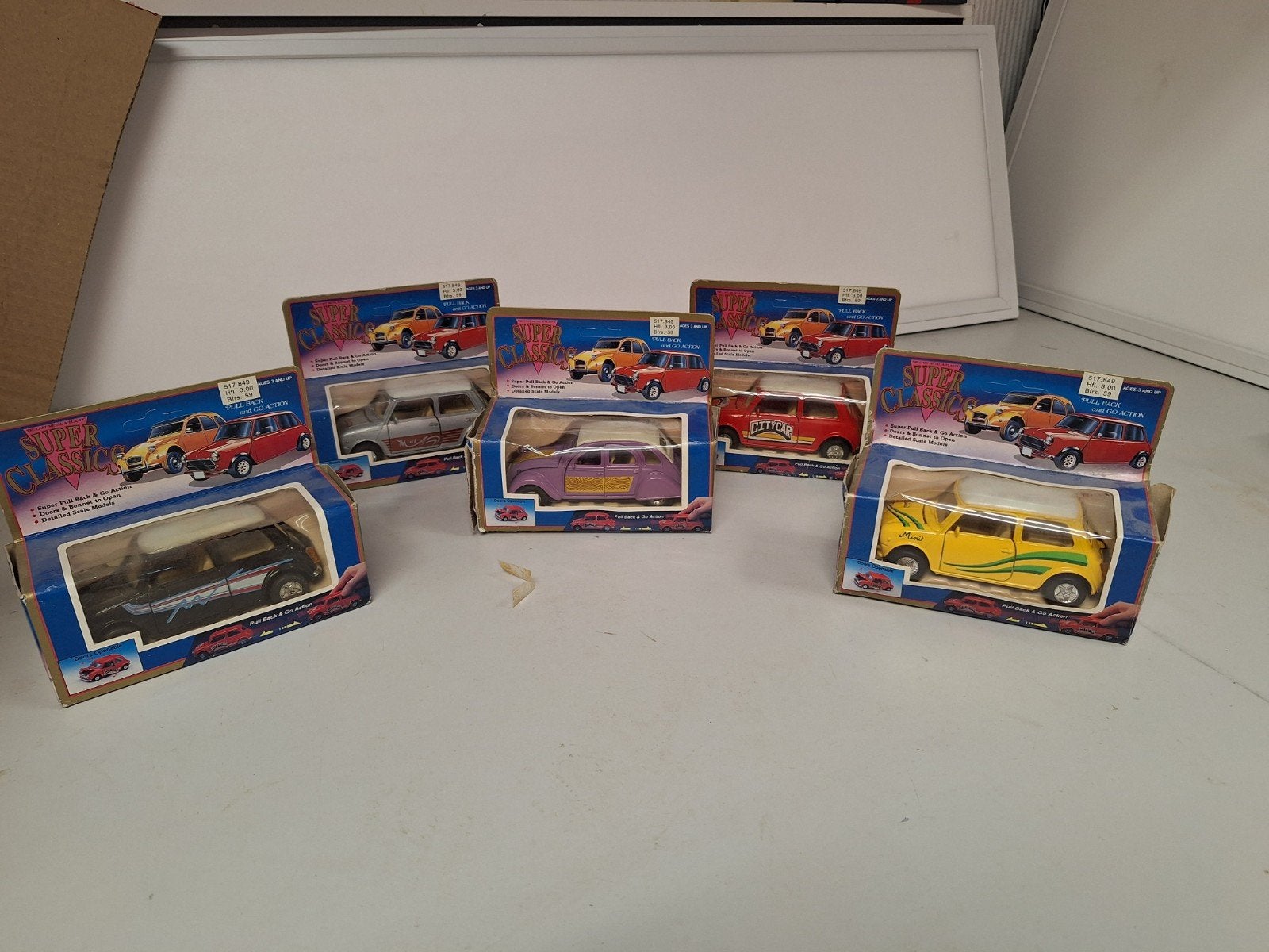 Set van 6 Super Classics Pull Back & Go actie auto', Ophalen of Verzenden, Nieuw, Auto, Overige merken