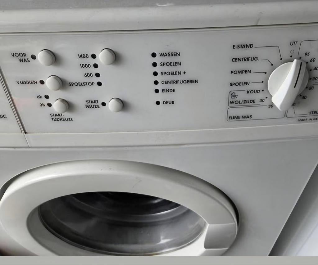 AEG Lavamat W 1455 voorlader wasmachine, Ophalen, Gebruikt, 85 tot 90 cm, 1200 tot 1600 toeren