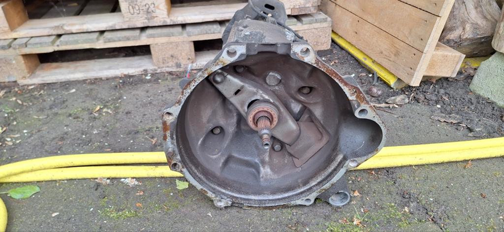 M47 versnellingsbak volvo 240, Ophalen, Volvo