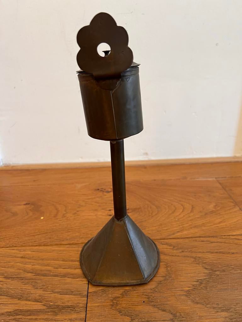 Oude messing snotneus olielamp, Antiek en Kunst, Antiek | Koper en Brons, Ophalen of Verzenden, Koper