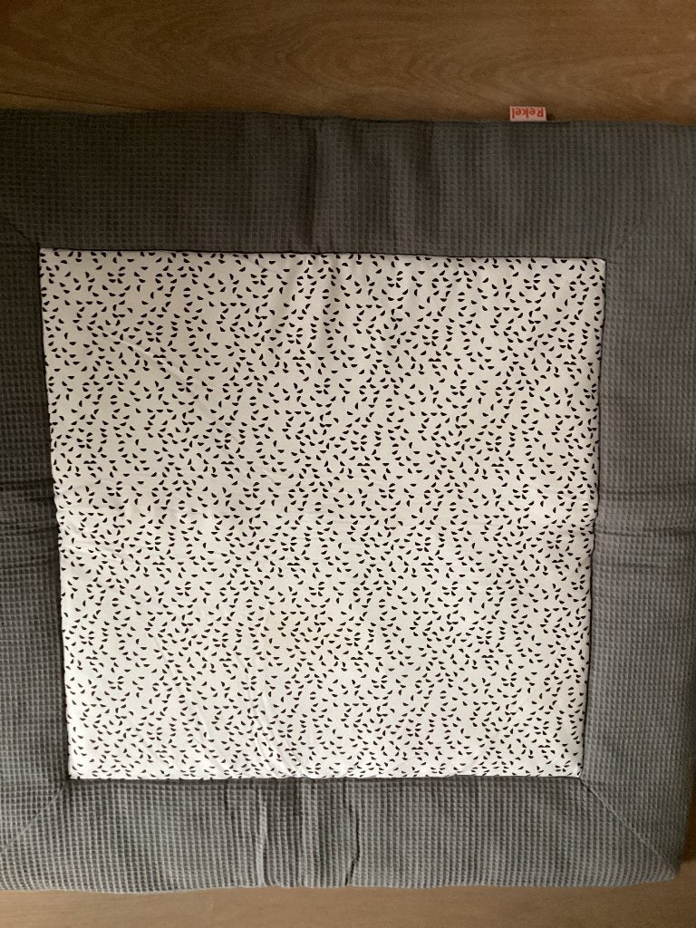 Boxkleed 95x95 cm, Ophalen of Verzenden, Zo goed als nieuw, Vierkant, Boxkleed