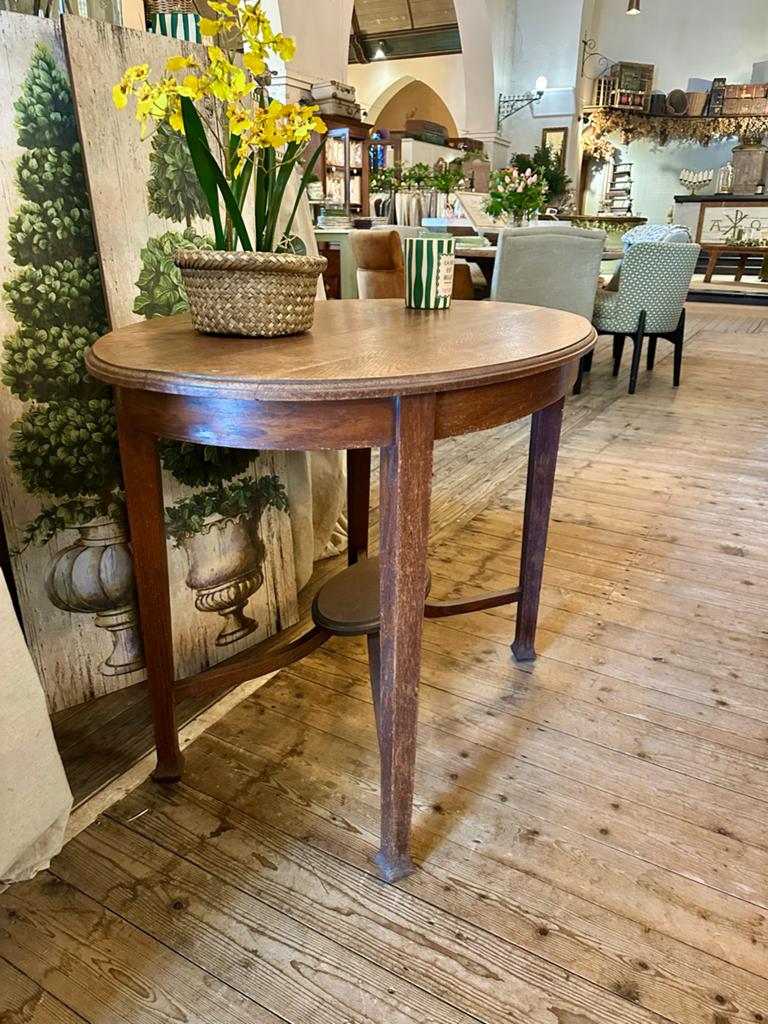 Foto 3 van Antieke oude ovale hal wijn bijzet side table tafel