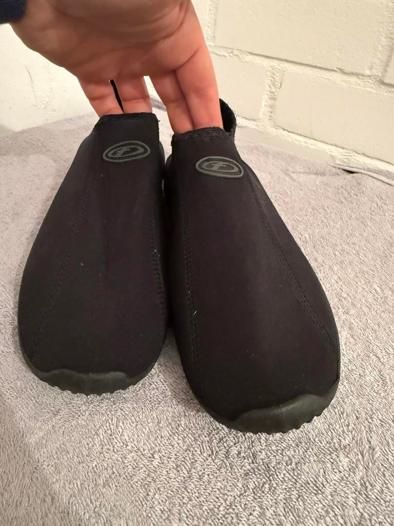 Water schoenen / instappers mt 44, Ophalen, Zo goed als nieuw, Zwem- of Duikvliezen