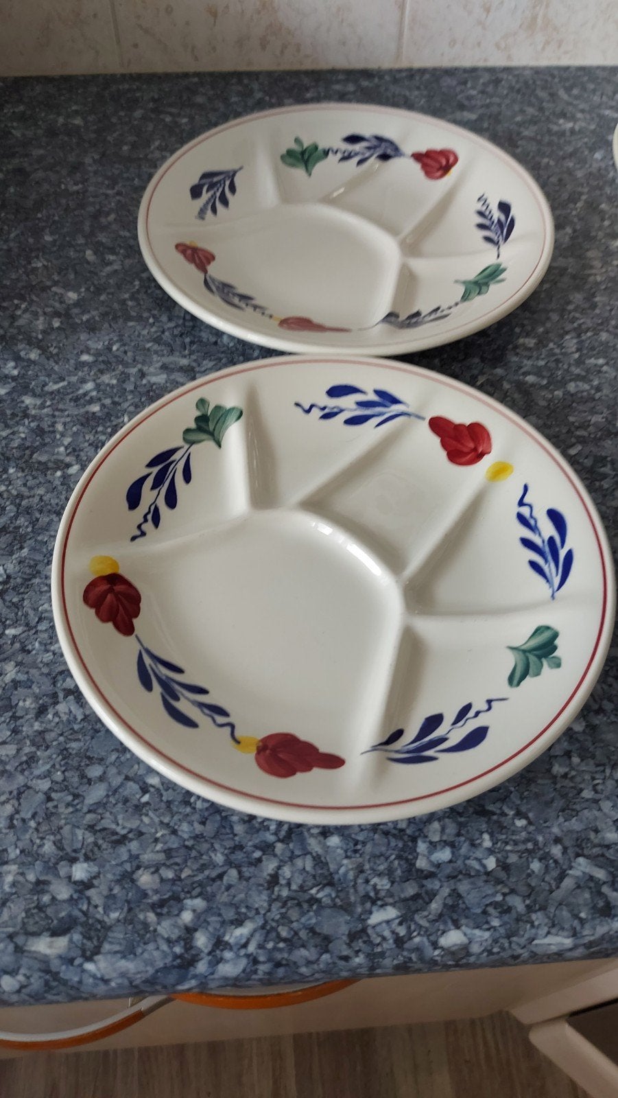 Twee Boerenbont fondue borden, Gebruikt, Keramiek, Landelijk/Boerenbont, Ophalen of Verzenden