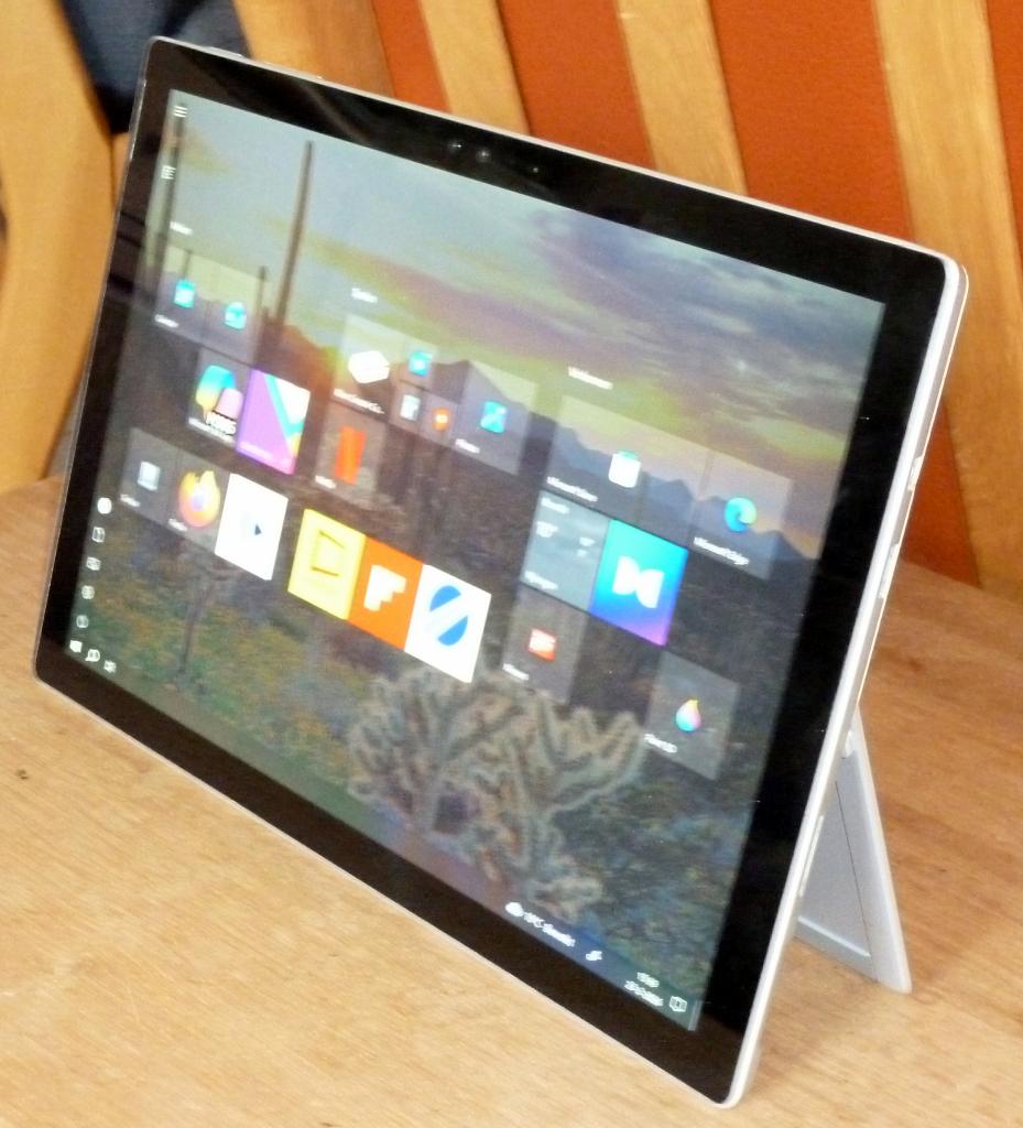 Microsoft Surface 4 Tablet, Computers en Software, Windows Tablets, 12 inch, Ophalen of Verzenden, Microsoft surface, 64 GB