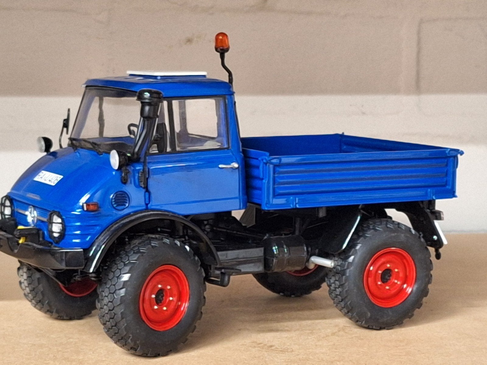 Unimog U406  1:18, Overige merken, Schuco, Tractor of Landbouw, Ophalen of Verzenden