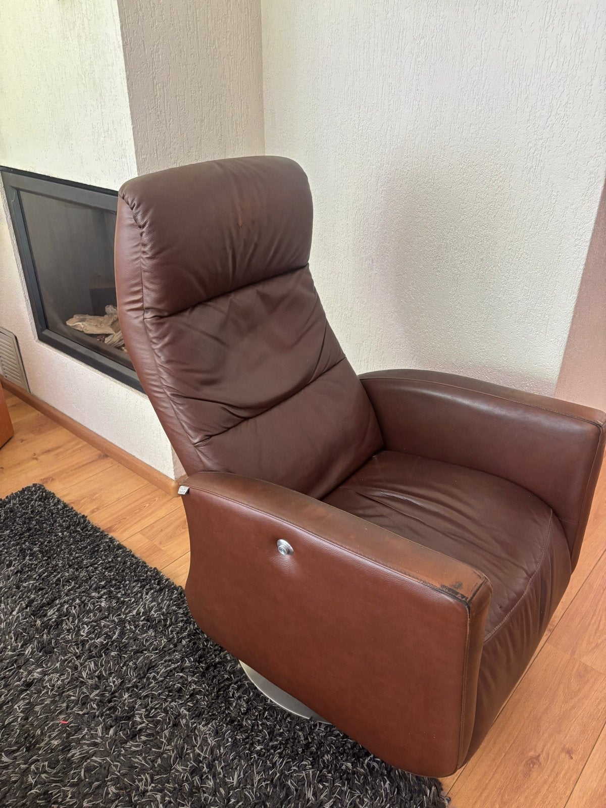 Foto 4 van Bruine leren relaxfauteuil - Comfortabel en stijlvol