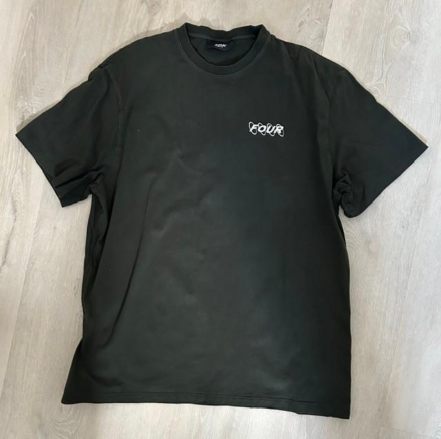 Four t-shirt donkergroen maat M, Kleding | Heren, T-shirts, Ophalen of Verzenden, Gedragen, Groen, Four