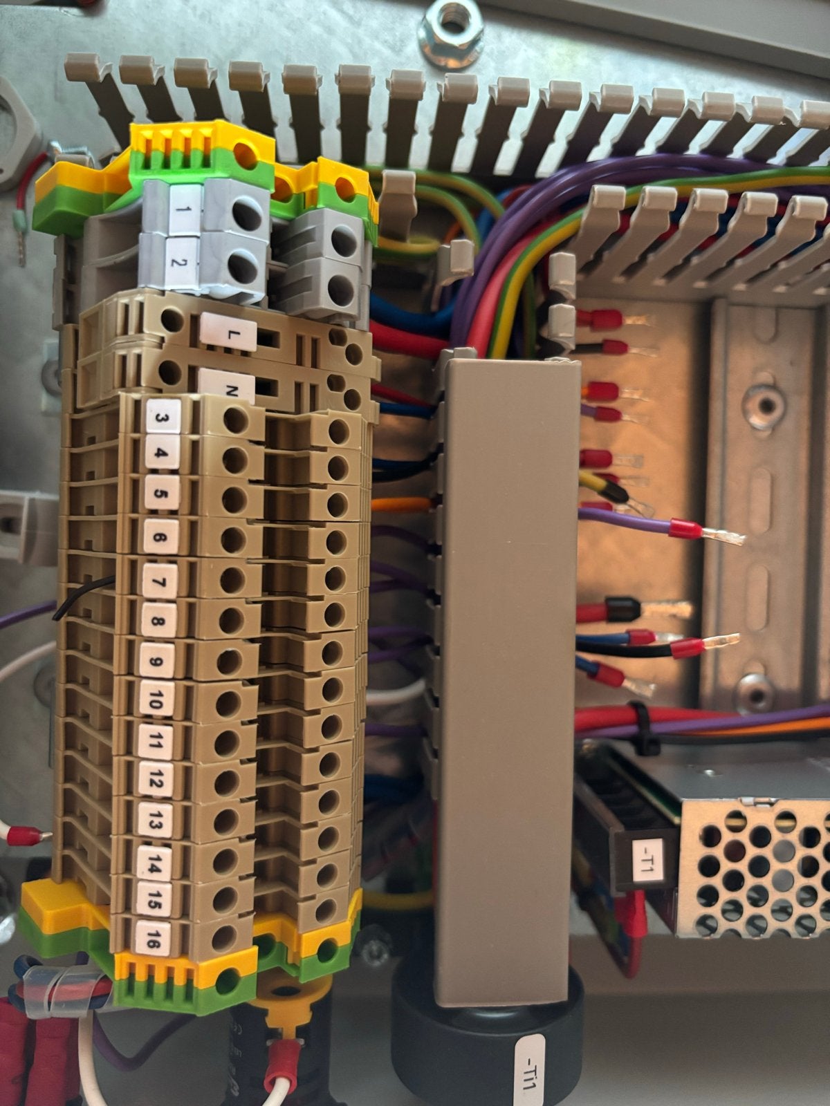 Diverse klemmen en aansluitblokken voor elektrische installa, Ophalen of Verzenden, Gebruikt, Overige merken, Overige typen