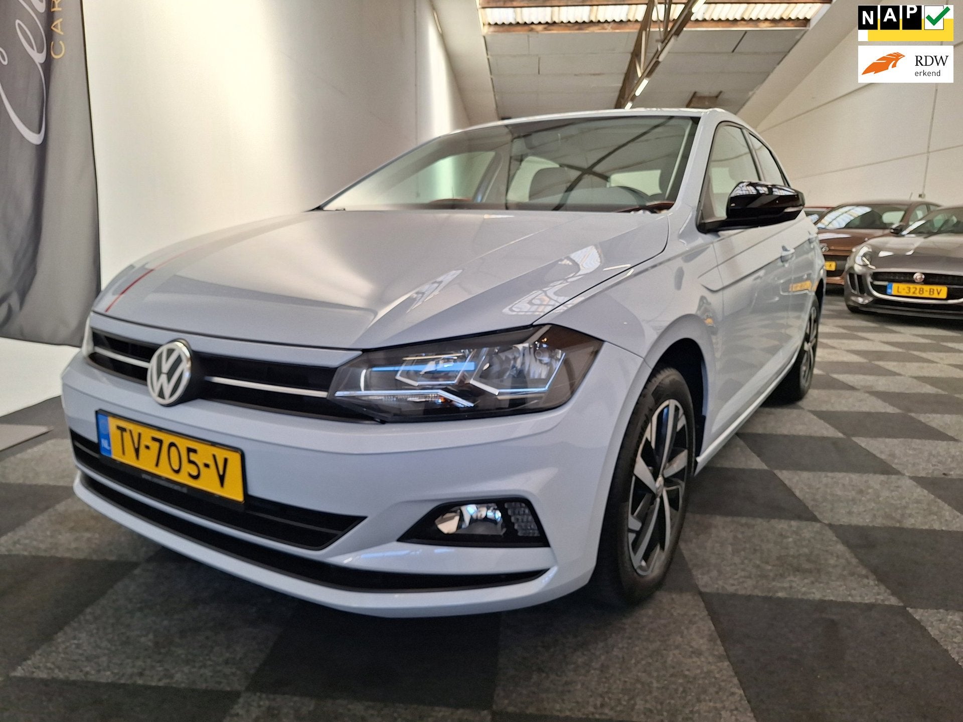 Volkswagen Polo Beats uitvoering. 2e eigenaar. Zeer uniek., Auto's, Voorwielaandrijving, Dealer onderhouden, Euro 6, Leder en Stof