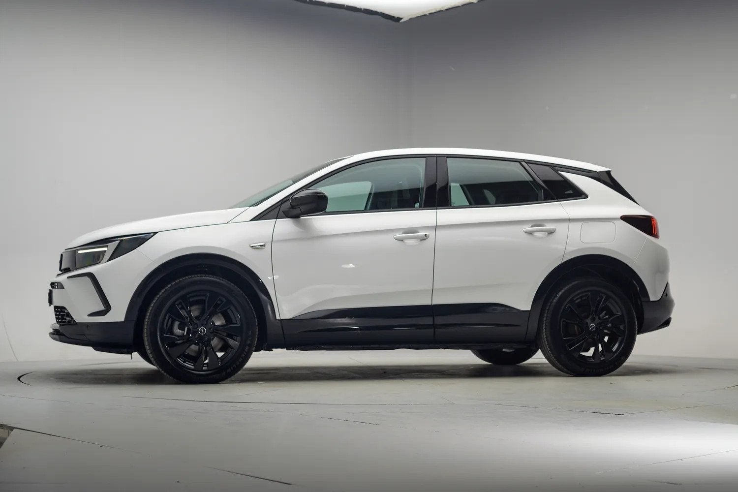 Opel Grandland 1.6 Turbo Plug-In Hybrid GS Line Aut. [ Adapt, Auto's, 14 kWh, Wit, Bedrijf, Hybride Elektrisch/Benzine