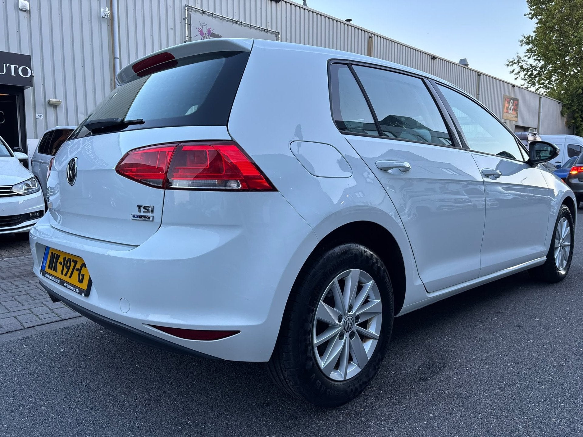 Volkswagen Golf 1.2 TSI Connected Series / 112 DKM / DEALER, Auto's, Voorwielaandrijving, Dealer onderhouden, Stof, Gebruikt