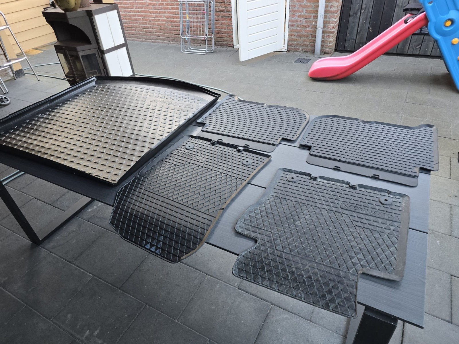 Originele VW Touran kofferbakmat en rubberen vloermatten, Ophalen, Gebruikt