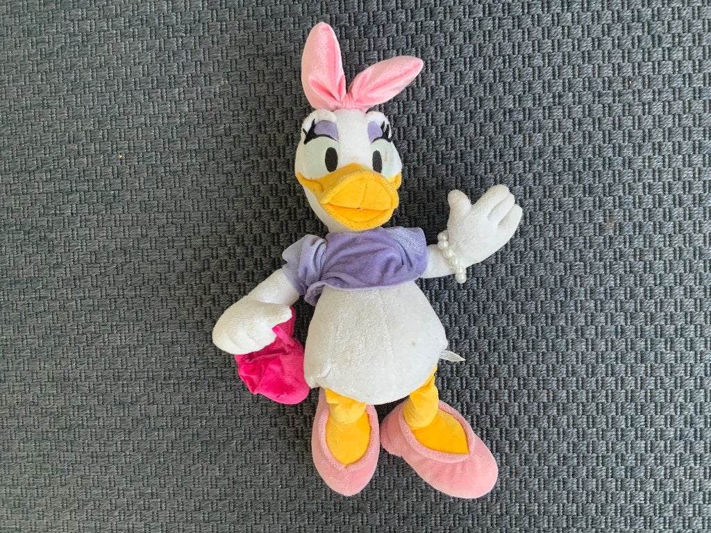 Disneyland Paris Daisy Katrien Duck Doll pop peluche pluche, Verzamelen, Disney, Ophalen of Verzenden, Overige figuren, Zo goed als nieuw