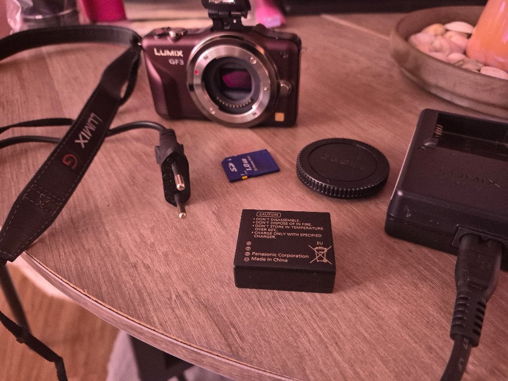 Panasonic Lumix GF3 Systeemcamera - Compact en Krachtig, Ingebouwde flitser, Gebruikt, Panasonic, 12 megapixels