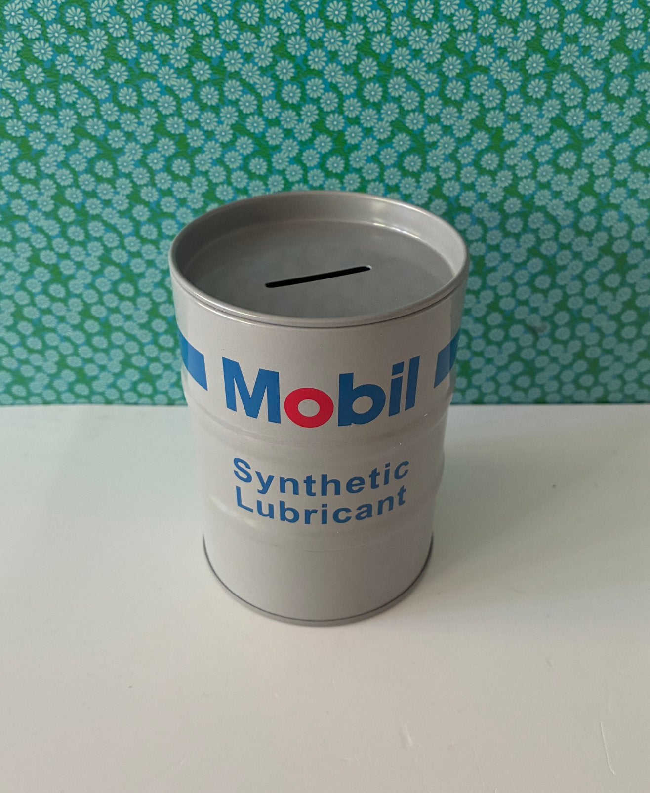 Mobil olievat spaarpot, Gebruikt, Ophalen of Verzenden, Overige thema's, Metaal of Blik