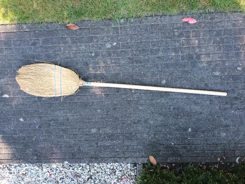 Rijststrobezem rijst stro bezem met steel rijststro veger, Tuin en Terras, Ophalen, Gebruikt, Bezem, Aledin