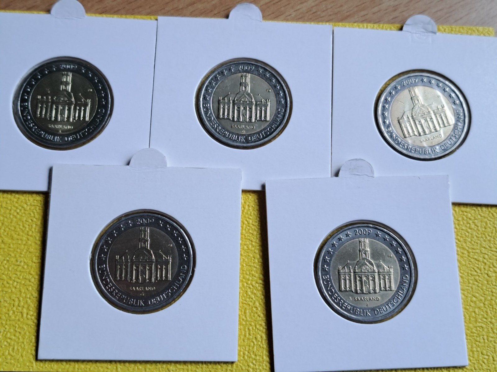 5x 2 euro UNC Duitsland 2009 Saarland Serie ADFGJ, Postzegels en Munten, Ophalen of Verzenden, Duitsland, 2 euro