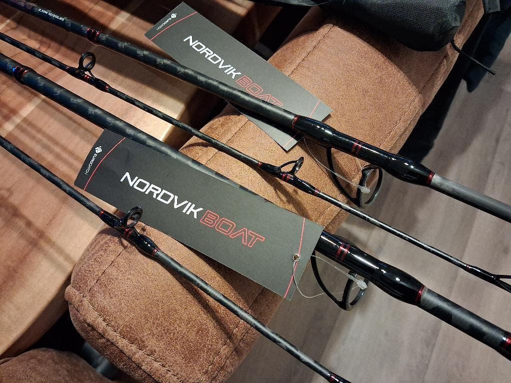 12-20lb Boat hengels (Nordvik) in 2.10 en 2.40 meter., Info@hengelsportleon.nl, Werphengel, Nieuw, Ophalen of Verzenden