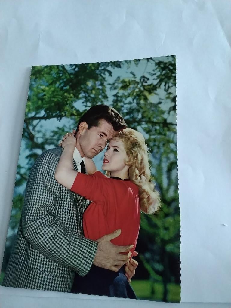 CONNIE STEVENS AMERIKAANSE ACTRICE. ZANGERES, Ophalen of Verzenden, Sterren en Beroemdheden