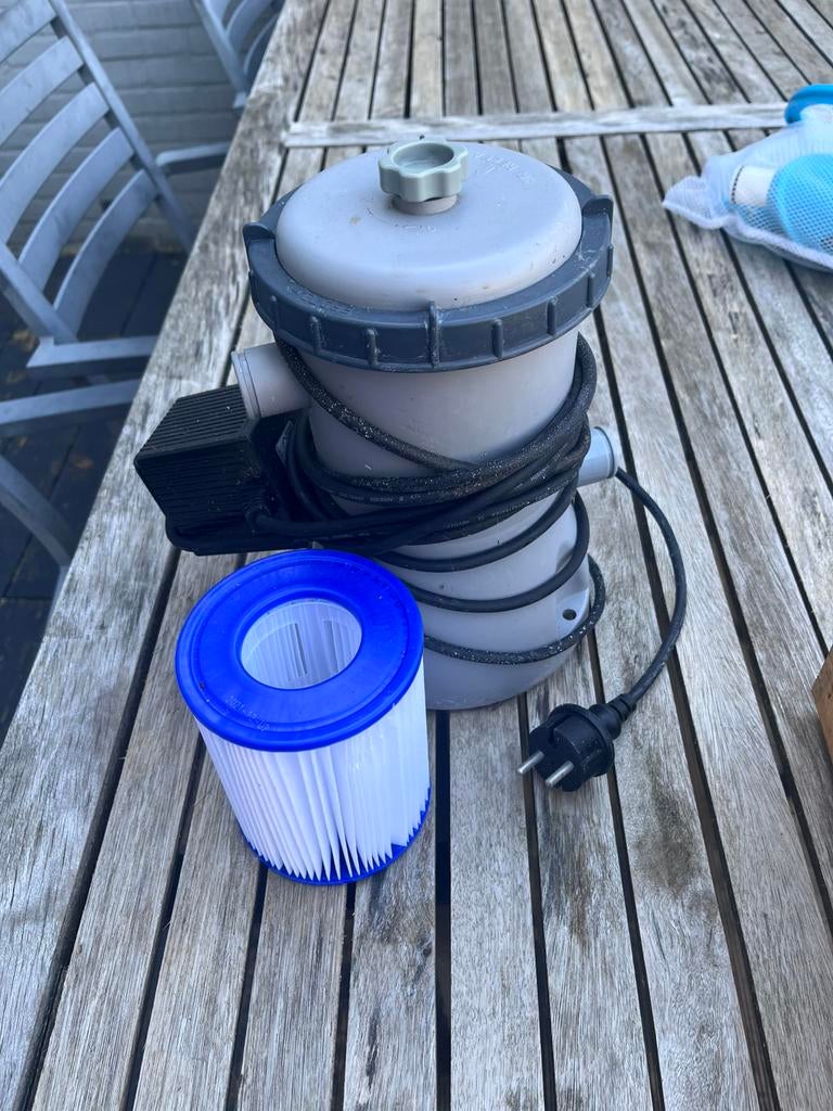 Zwembadpomp met filter, pH-regelaars, chloor & schoonmaakset, Ophalen, Gebruikt, Zwembadpomp