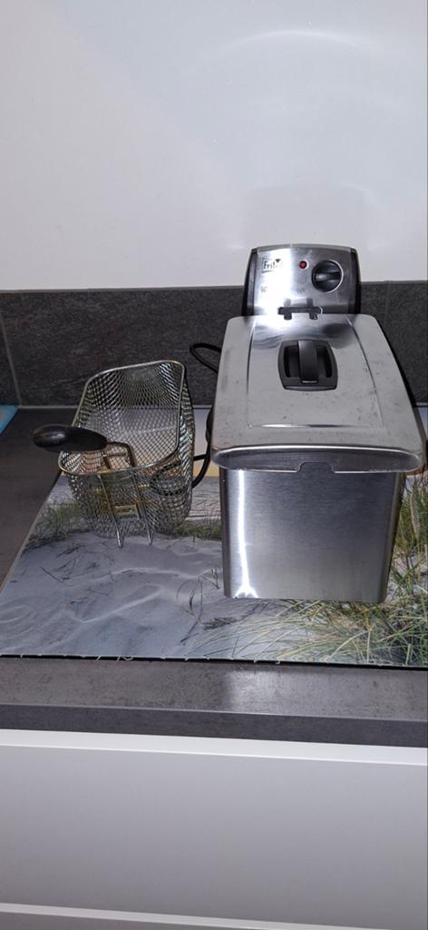 Fritel friteuse met uitneembare binnenpan, Witgoed en Apparatuur, Frituurpannen, Gebruikt, 2 tot 3 liter, Uitneembare binnenpan