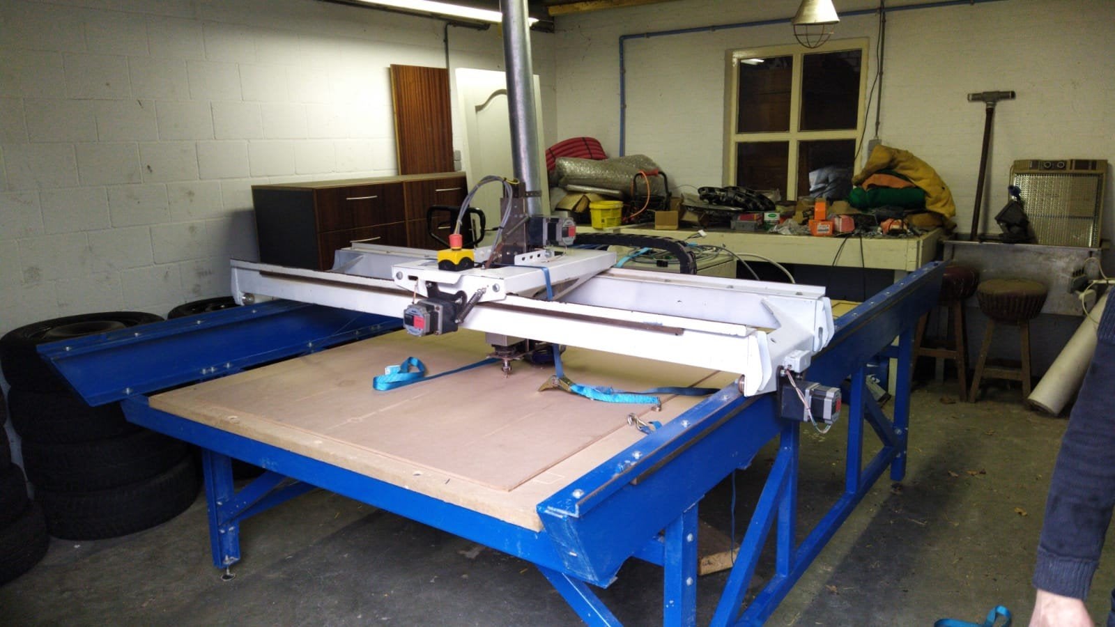 Cnc freesmachine inclusief stofafzuiging, Ophalen, Gebruikt, Elektrisch