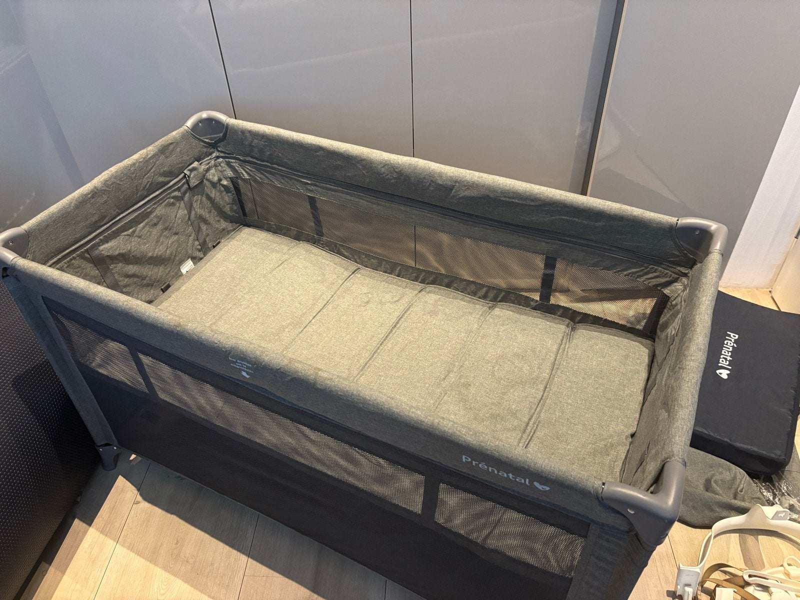 Prenatal Campingbedje met Verhoogde Bodem en Matrasje, Ophalen, 190 cm of minder, Verstelbaar, Gebruikt
