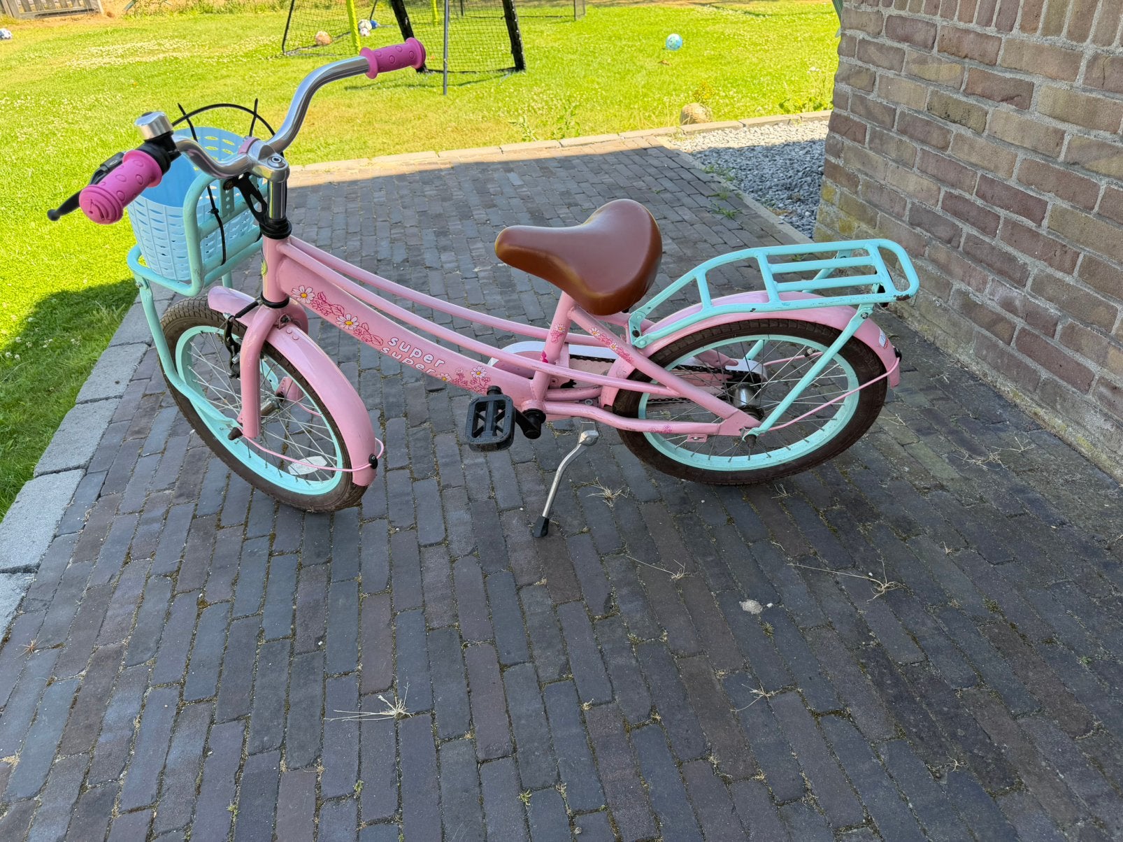 Meisjesfiets 18 inch, Ophalen, Zo goed als nieuw, Aanhangfiets