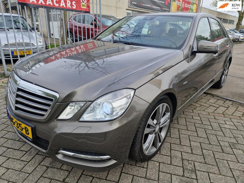 Mercedes-Benz E-klasse 300 CDI Avantgarde NETTE FRISSE AUTO, Automaat, Euro 5, Achterwielaandrijving, Gebruikt