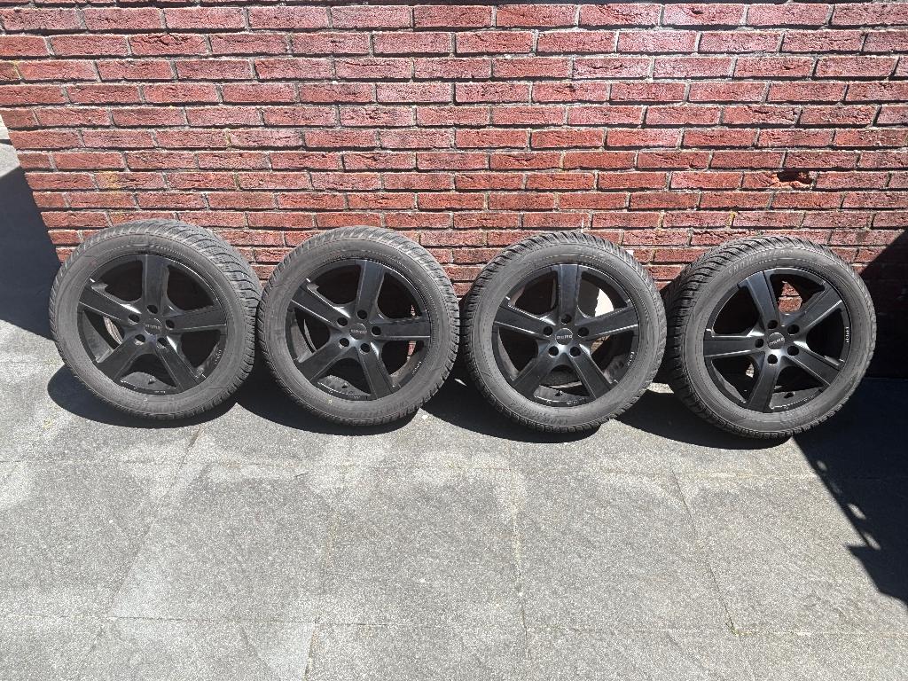 Set MOMO 16” velgen met winterbanden Novex snowspeed, Ophalen, Gebruikt, 16 inch, Banden en Velgen