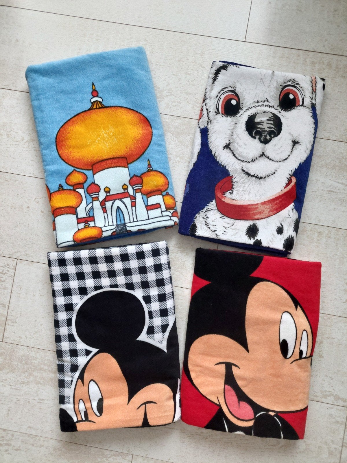 Disney badlaken handdoek Mickey Mouse Alladin Dalmatier, Verzenden, Nieuw, Overige merken, Badlaken