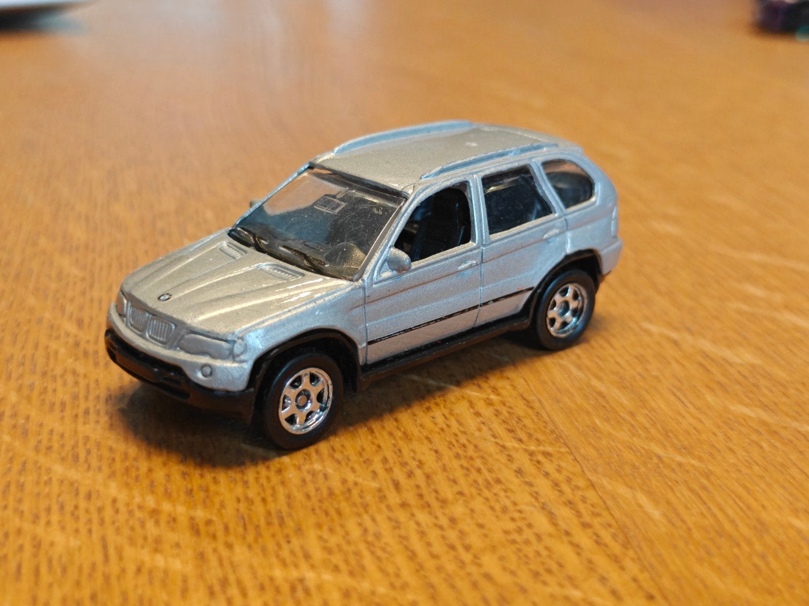 Welly BMW X5 ZILVER, Ophalen of Verzenden, Zo goed als nieuw, Auto