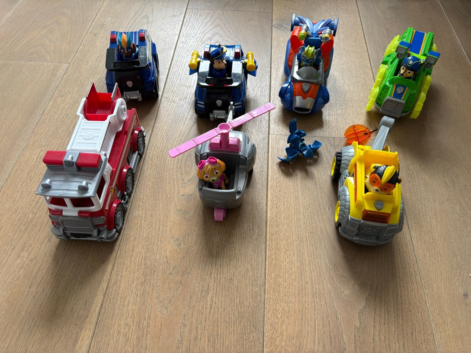Paw Patrol voertuigen en figuren, Ophalen, Gebruikt