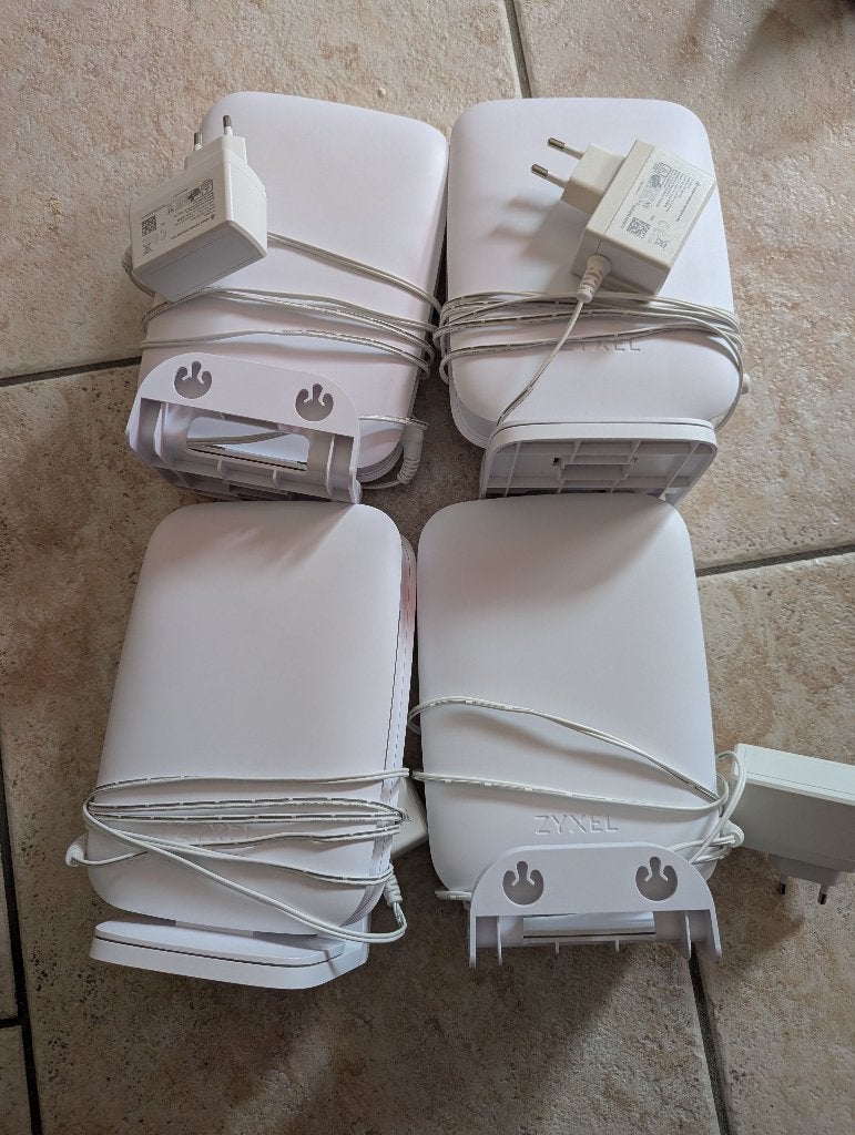 4x Zyxel WSM20 Routers met OpenWrt, Ophalen of Verzenden, Gebruikt, Router, Zyxel
