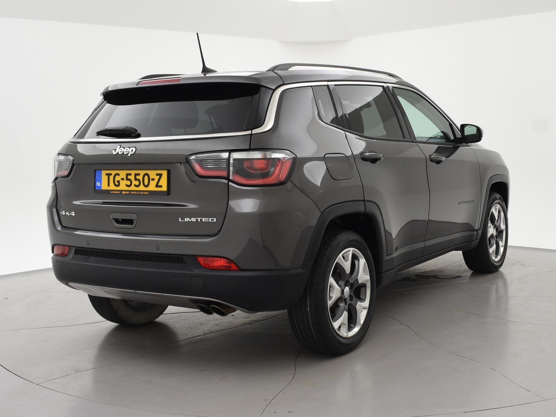 Jeep Compass 1.4 MULTIAIR 170 PK AUT. 4X4 LIMITED + BEATS AU, Auto's, Jeep, Automaat, 450 kg, Gebruikt, 4 cilinders