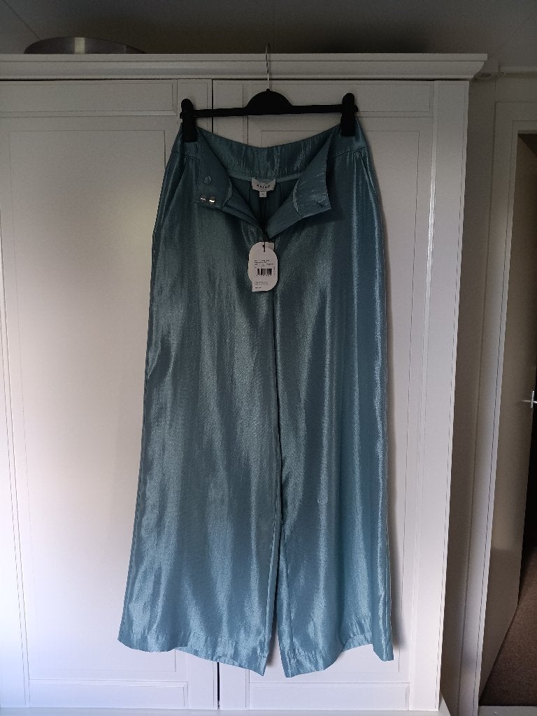 lichtblauwe broek, merk Aaiko, mt S, Aaiko, Blauw, Nieuw, Ophalen of Verzenden