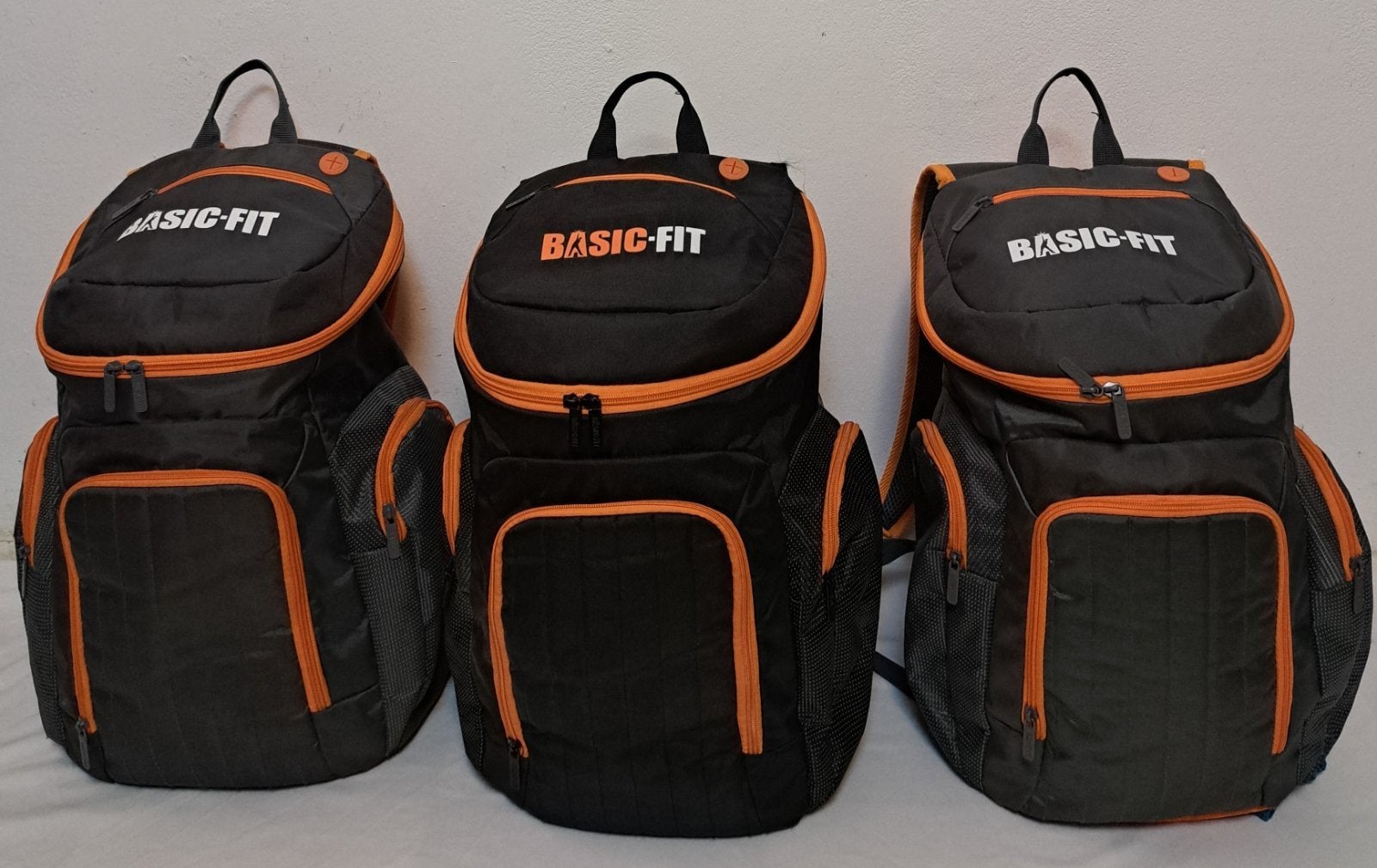 Modern Rugzak Sporttas  Basic-Fit fitnesstas Sporten wordt, Sieraden, Tassen en Uiterlijk, Tassen | Rugtassen, Nieuw, Overige merken